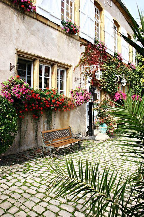 Hotel Restaurant La Bergerie Rugy Exterior foto